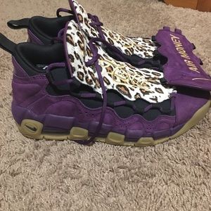 Nike Air More Money Purple/Metallic Gold-Black